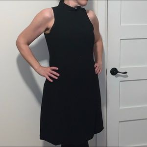 Vintage beautiful fully lined Jones Wear little black dress size 16